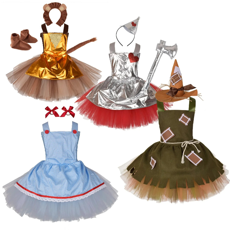 Outdoor Adventure Birthday Party - Vestido com tema de selva para